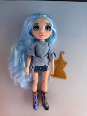 Rainbow High Gabriella Icely Series 3 Articulated Doll - NEW